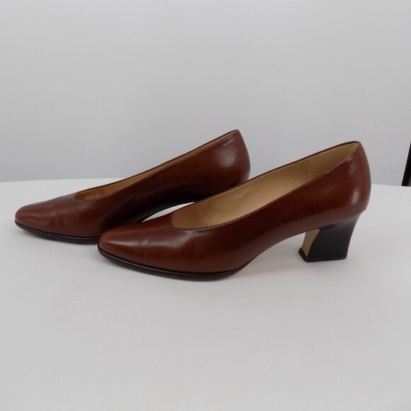 Bandolino Cousin Women Shoe Size 8N Brown Leather Block Heels Pointed Toe Pumps - Picture 5 of 10